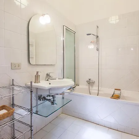 Apartment - Sunny Via Romana